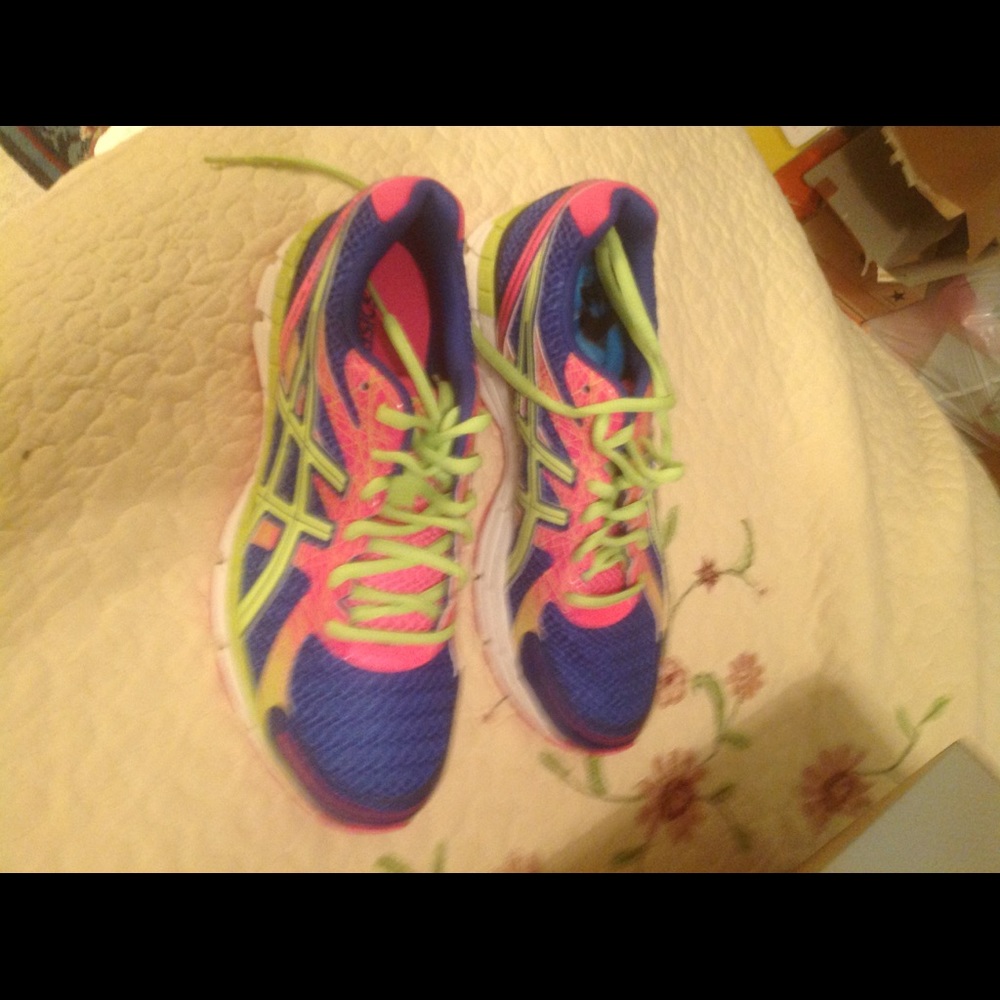 Asics Excite 2, NWT